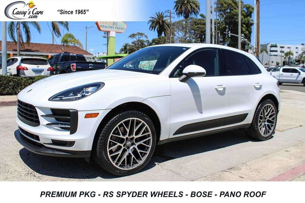 2020 PORSCHE Macan