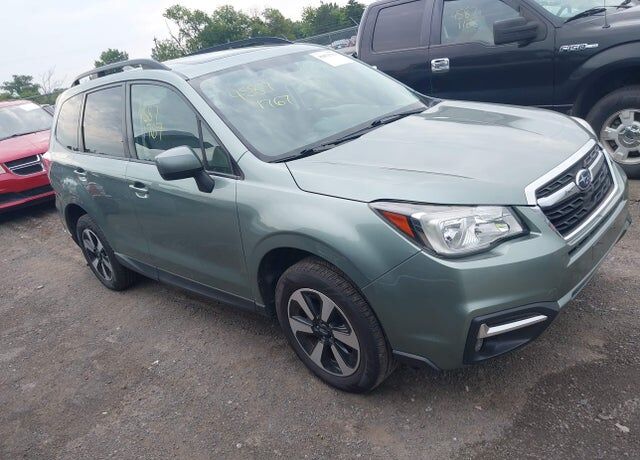 2017 SUBARU Forester