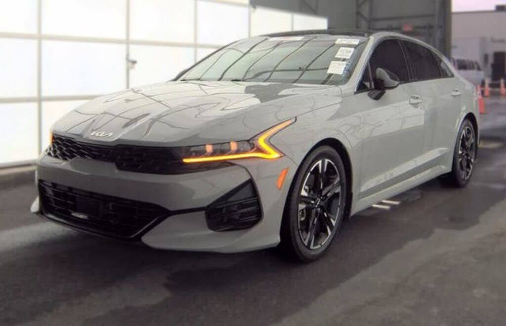 2022 KIA K5