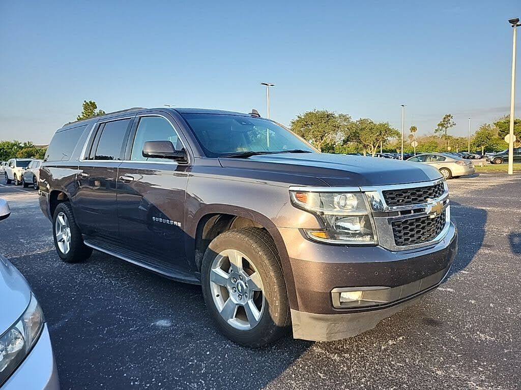 2016 CHEVROLET Suburban