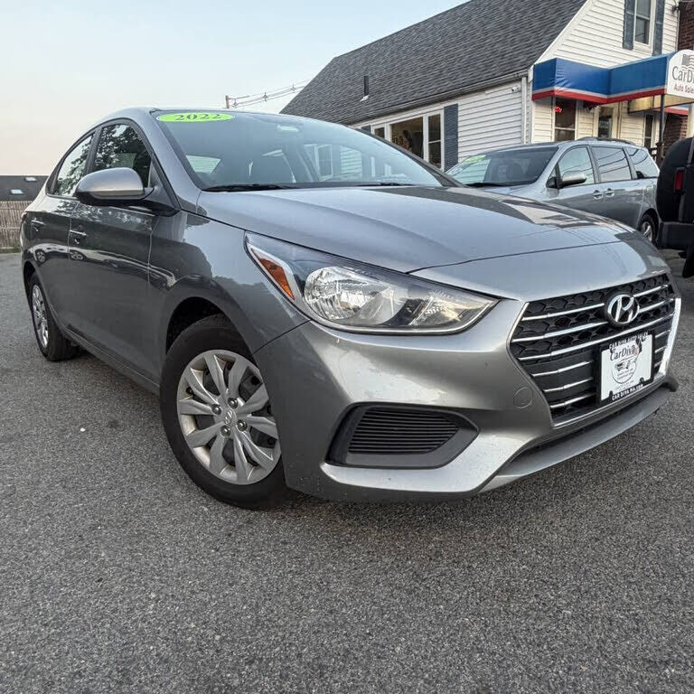 2022 HYUNDAI Accent