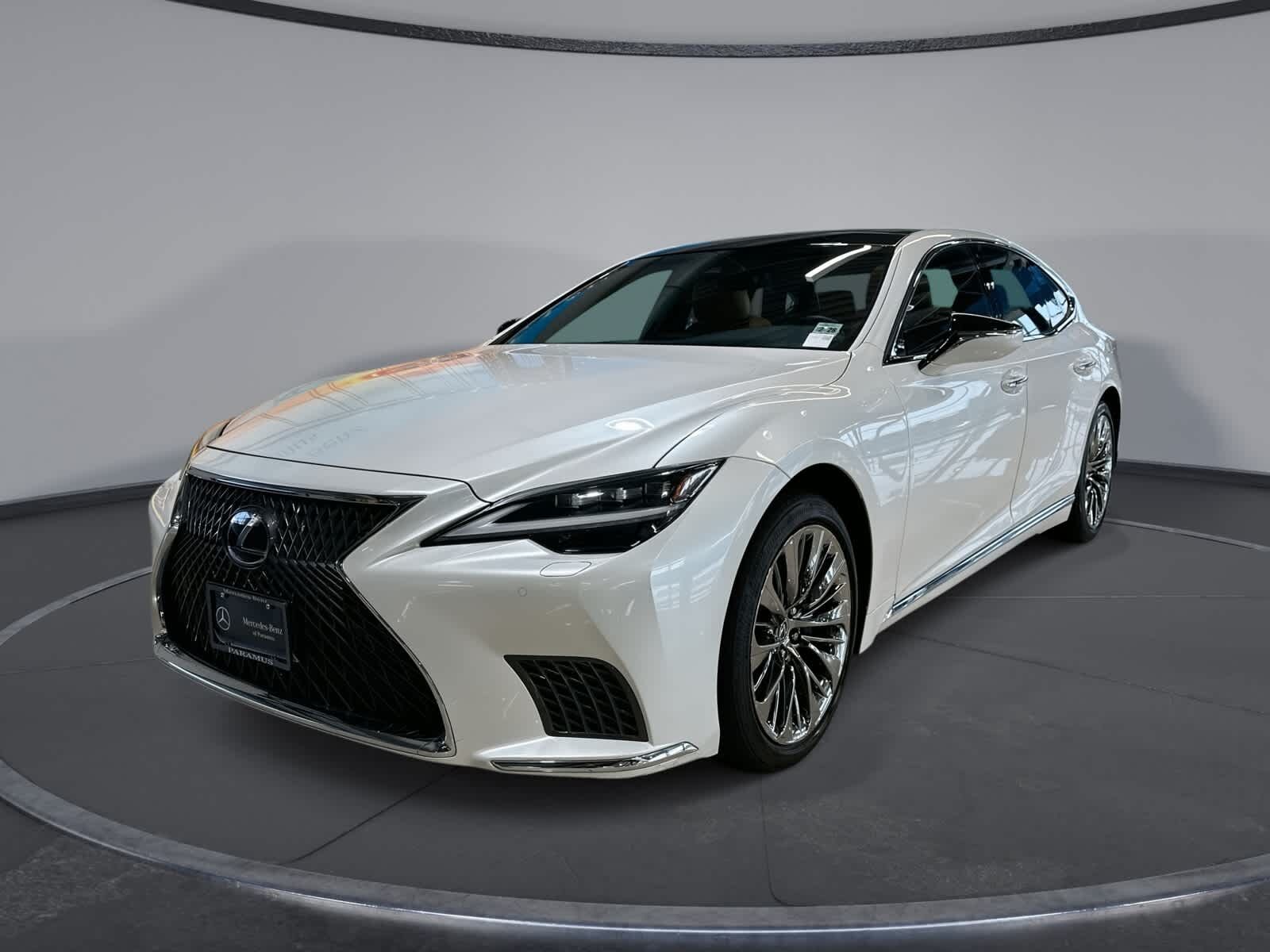 2023 LEXUS LS