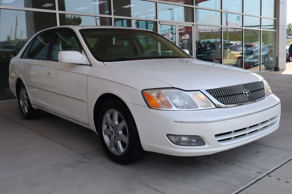 2001 TOYOTA Avalon