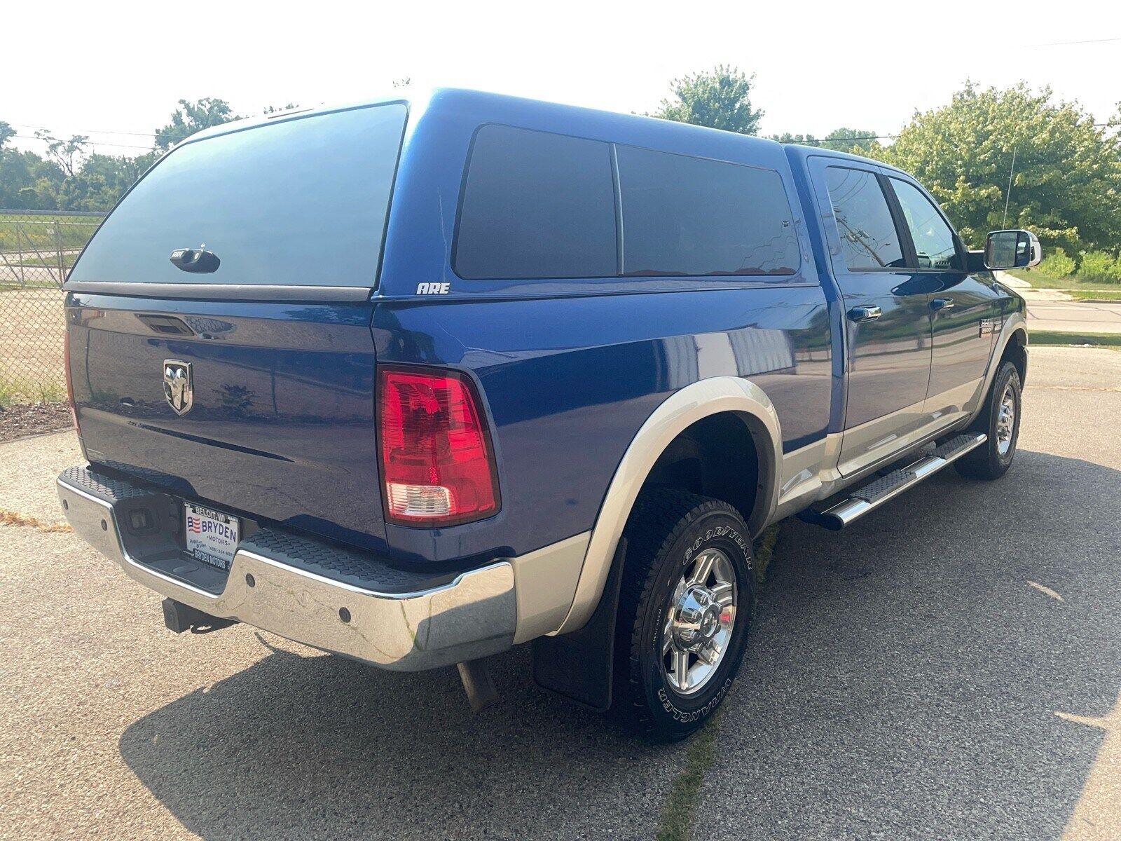 2011 DODGE Ram