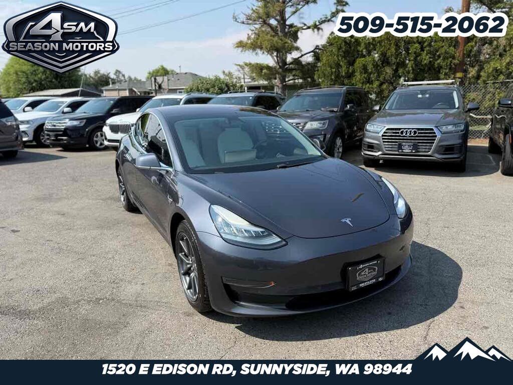 2018 TESLA Model 3