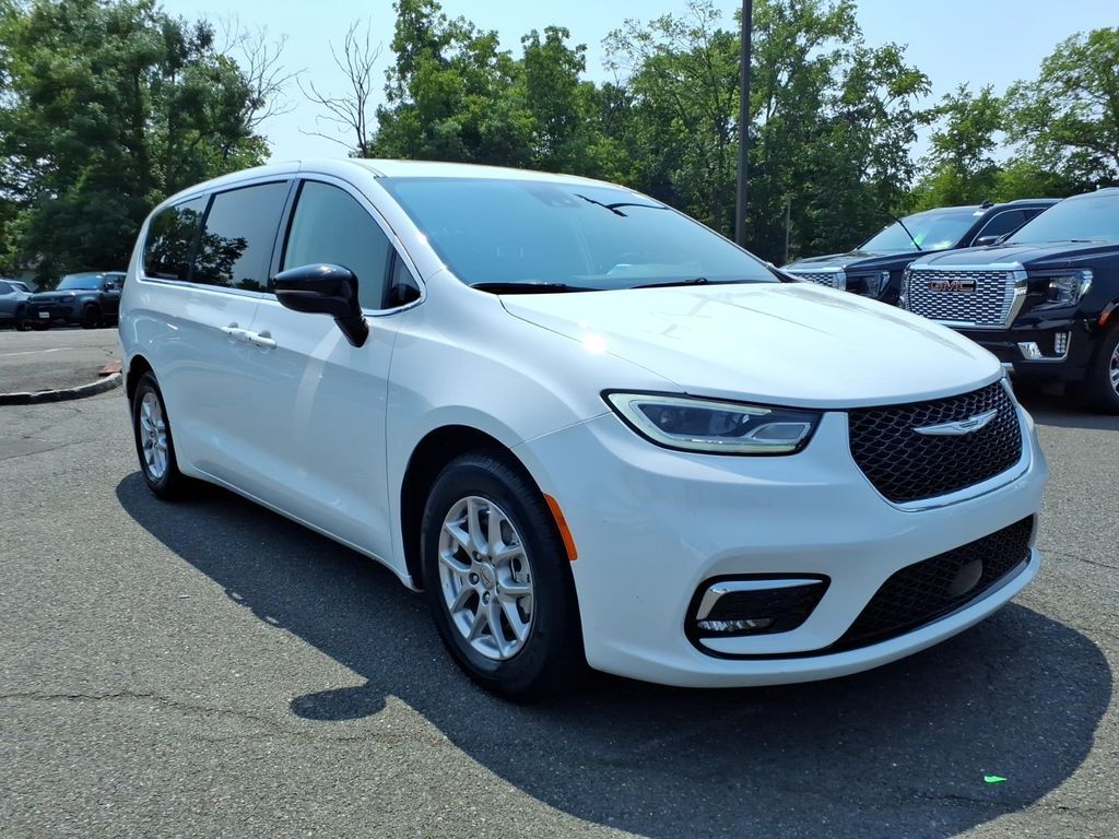 2024 CHRYSLER Pacifica