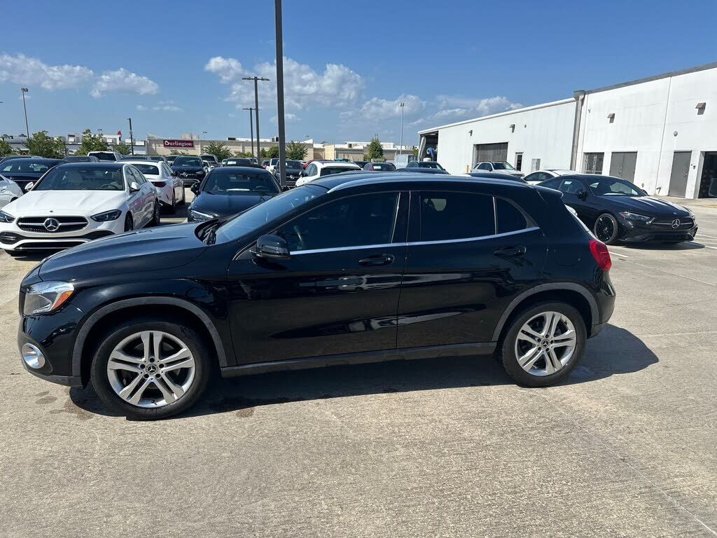 2019 MERCEDES-BENZ GLA-Class