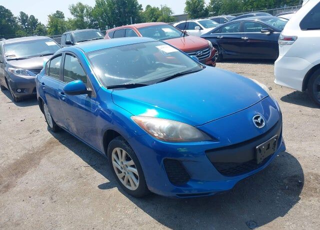 2012 MAZDA Mazda3
