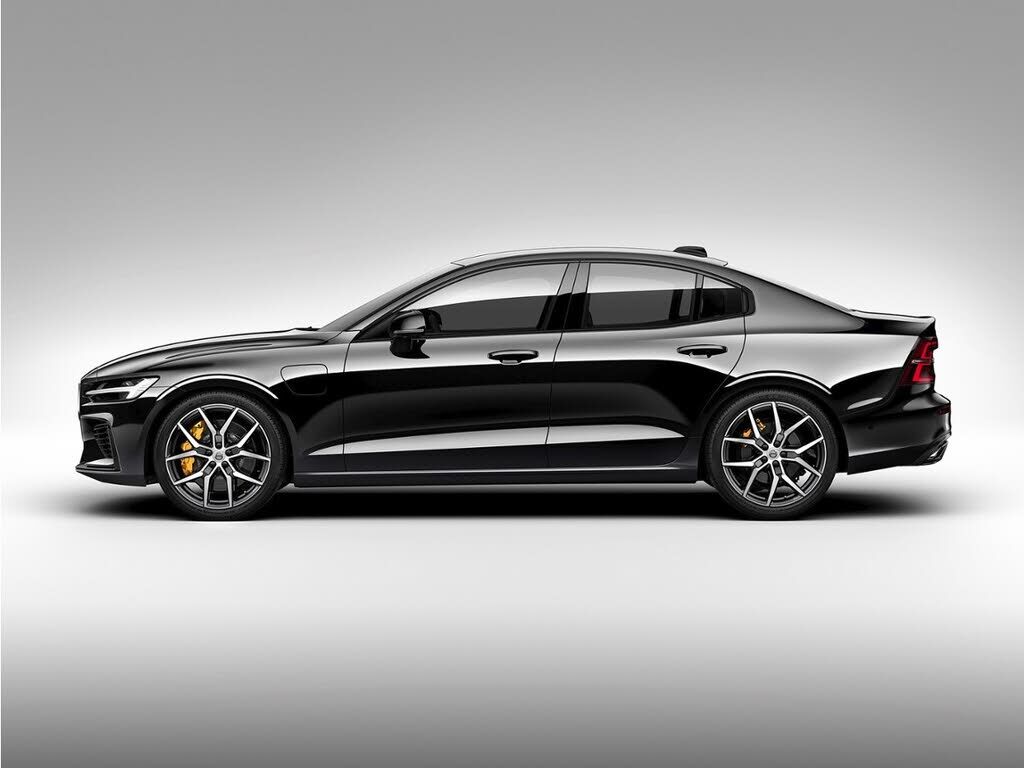 2021 VOLVO S60