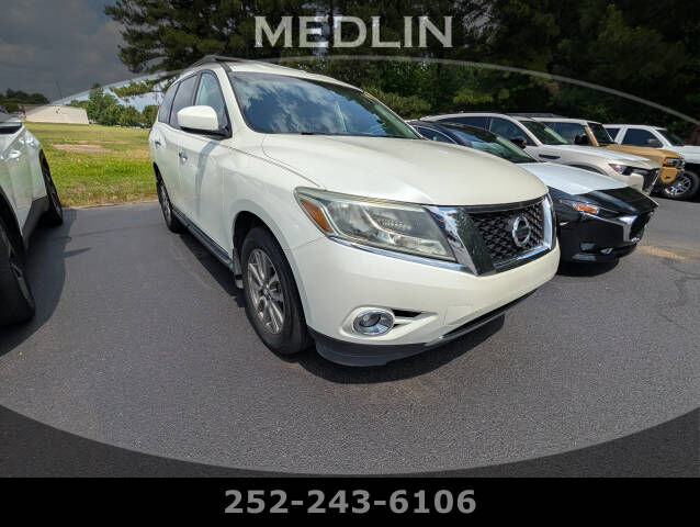 2016 NISSAN Pathfinder