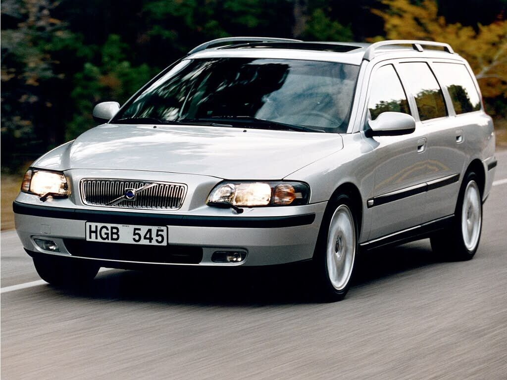 2004 VOLVO V70
