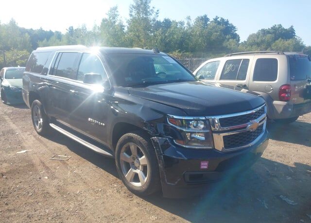 2018 CHEVROLET Suburban