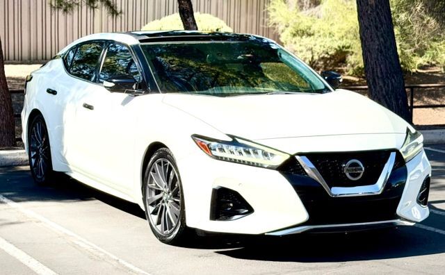 2019 NISSAN Maxima
