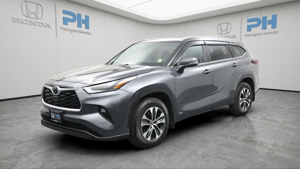 2025 TOYOTA Highlander