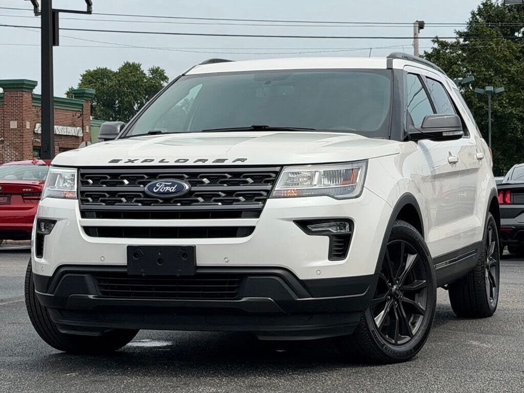 2019 FORD Explorer