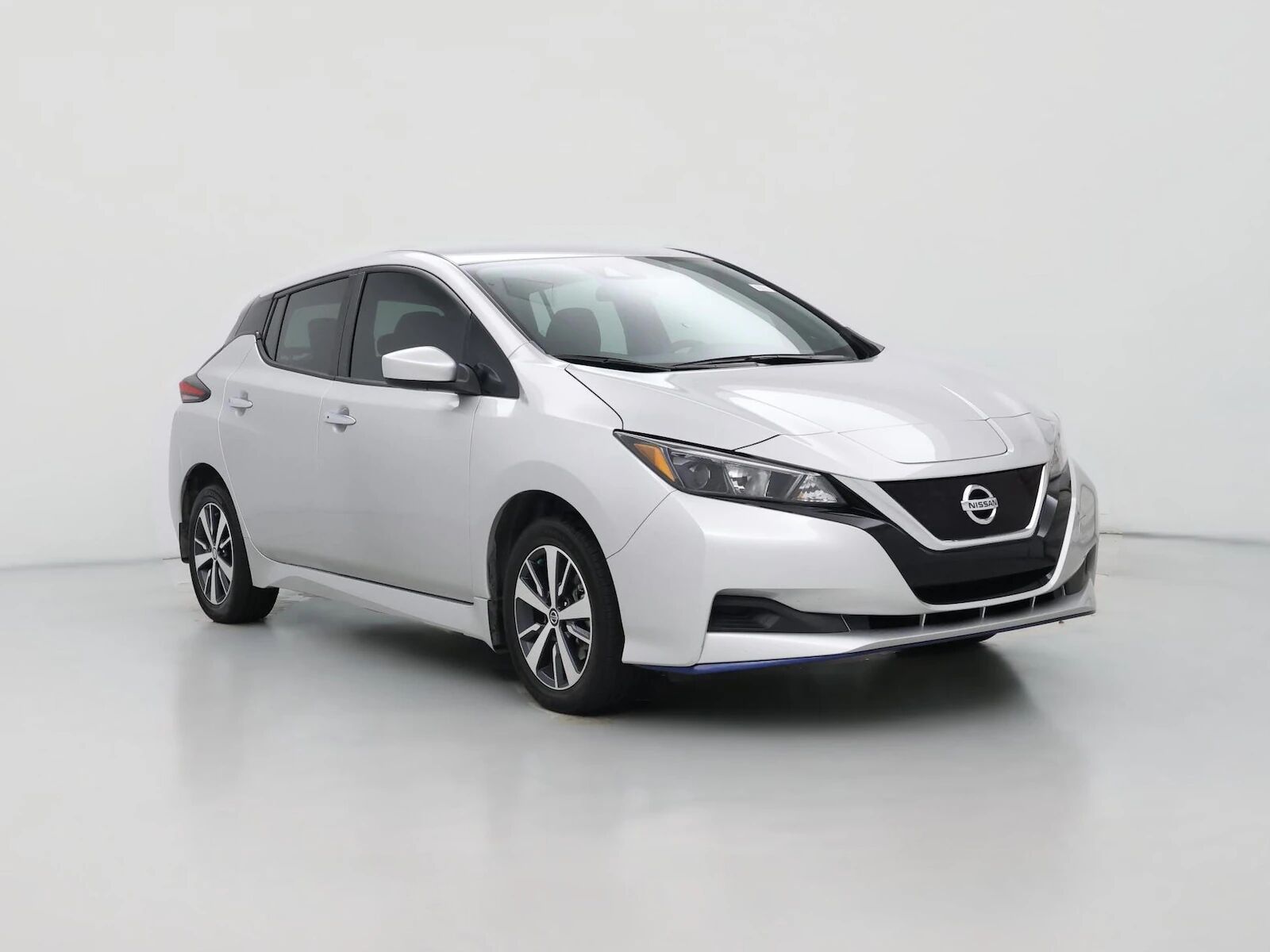 2022 NISSAN Leaf