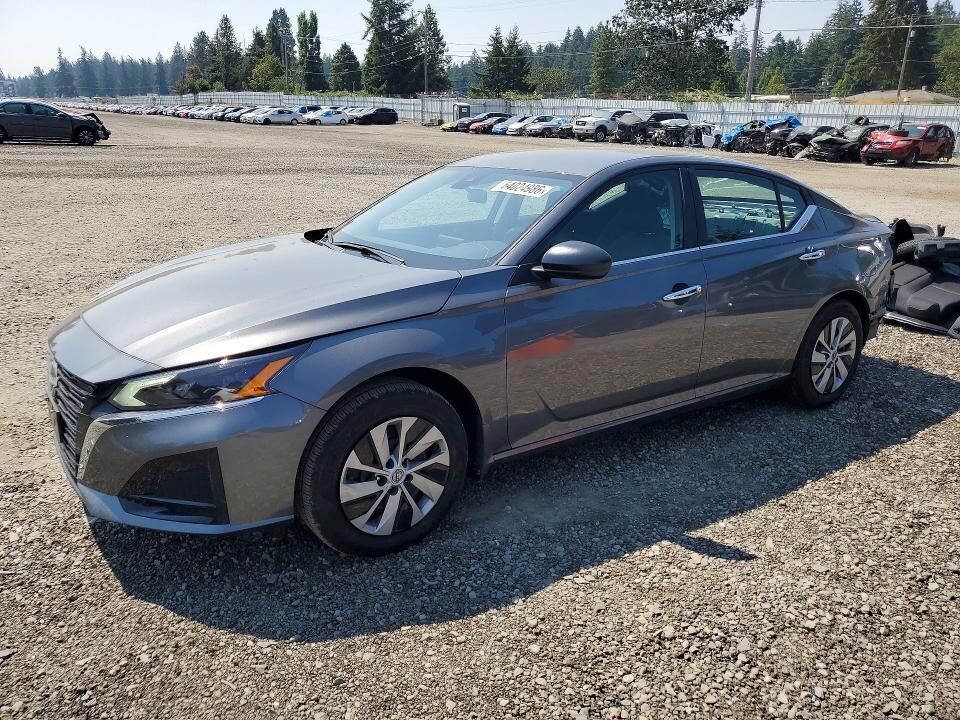 2025 NISSAN Altima