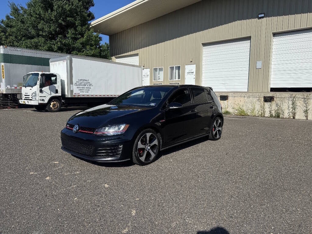 2016 VOLKSWAGEN Golf GTI