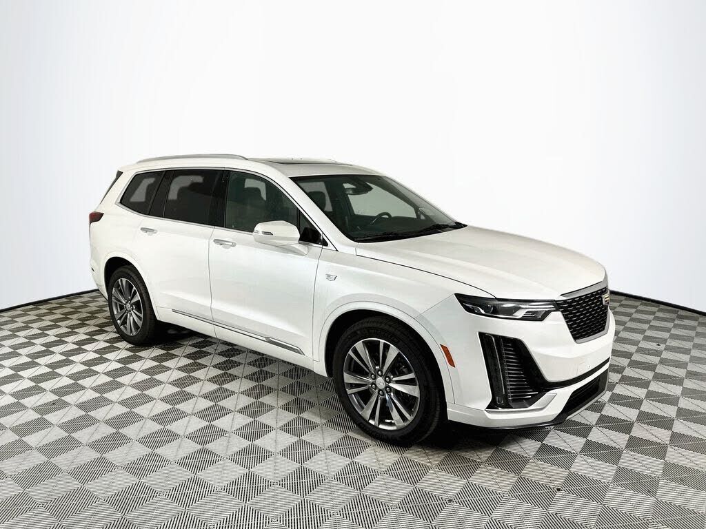 2022 CADILLAC XT6
