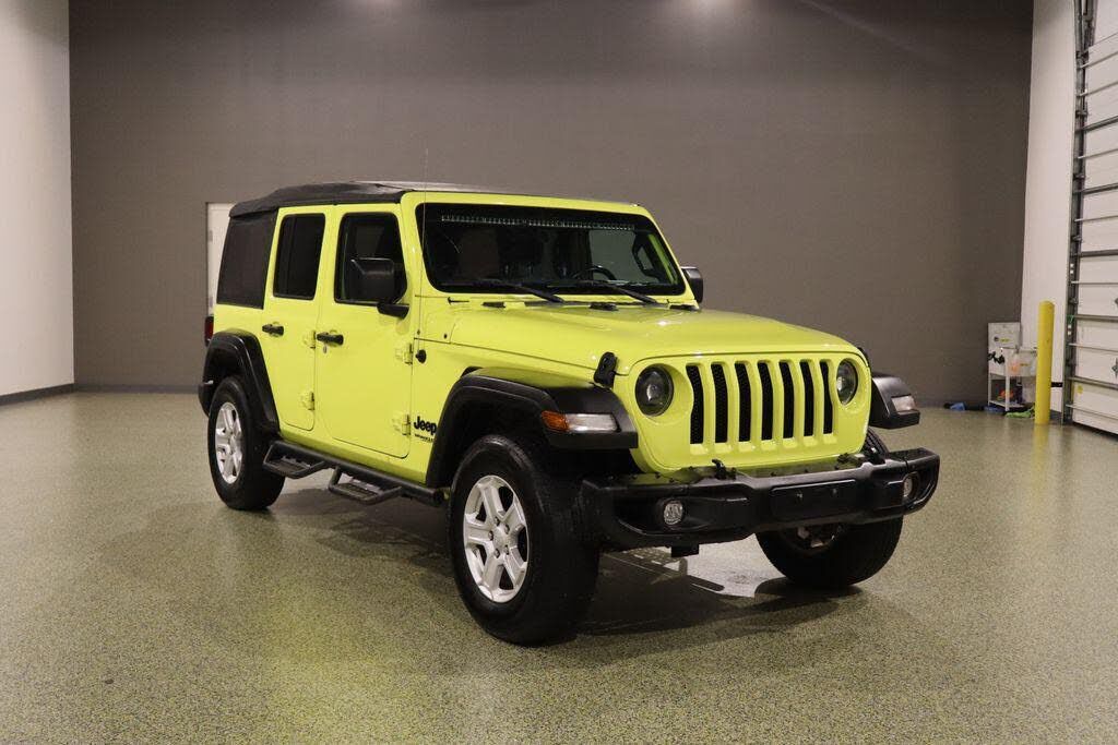 2022 JEEP Wrangler