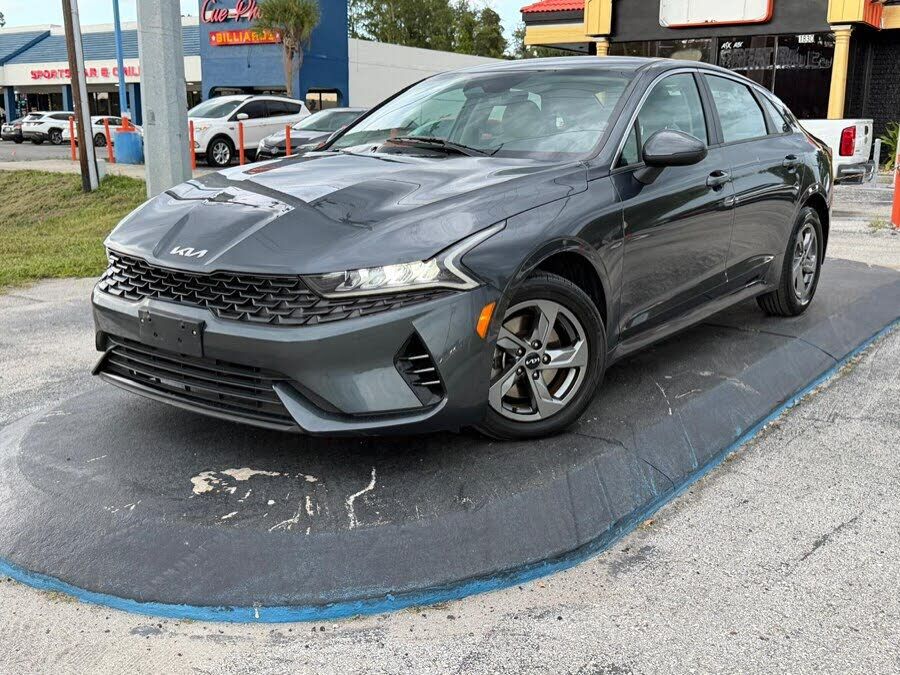 2022 KIA K5