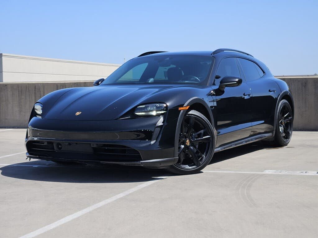 2024 PORSCHE Taycan