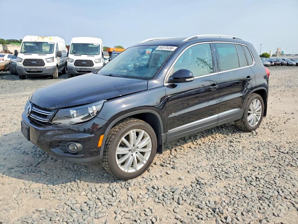 2013 VOLKSWAGEN Tiguan
