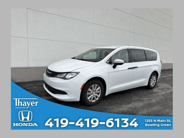 2021 CHRYSLER Voyager