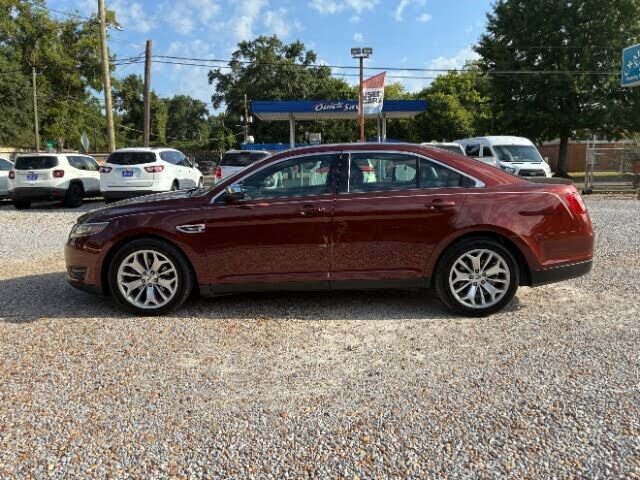2016 FORD Taurus