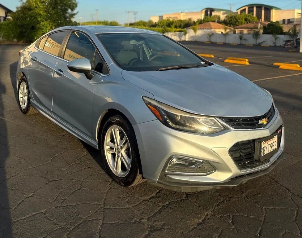 2017 CHEVROLET Cruze