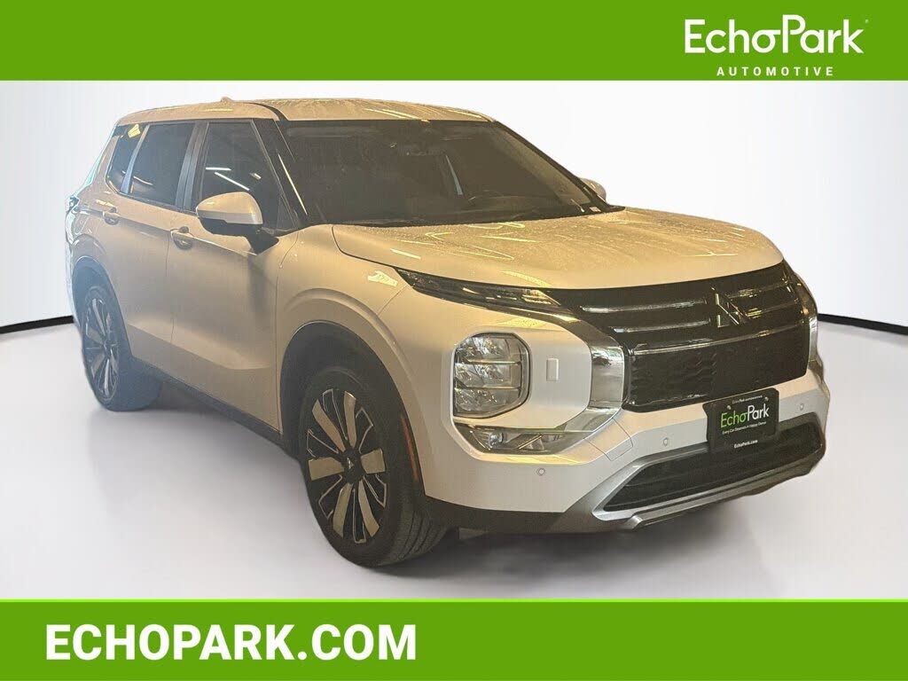 2025 MITSUBISHI Outlander