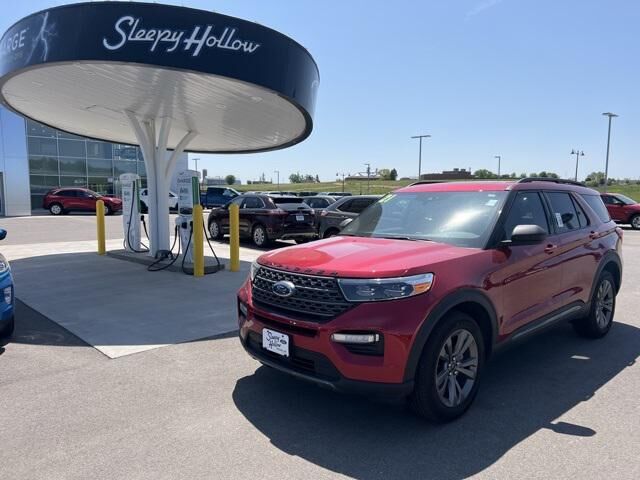 2021 FORD Explorer