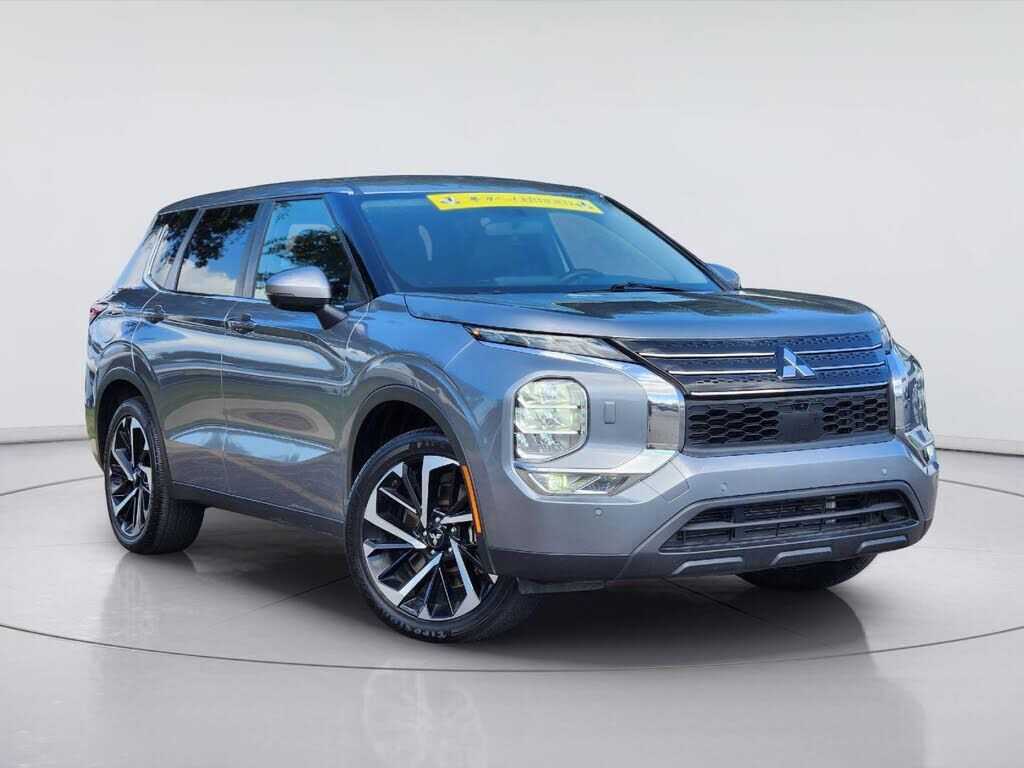 2024 MITSUBISHI Outlander