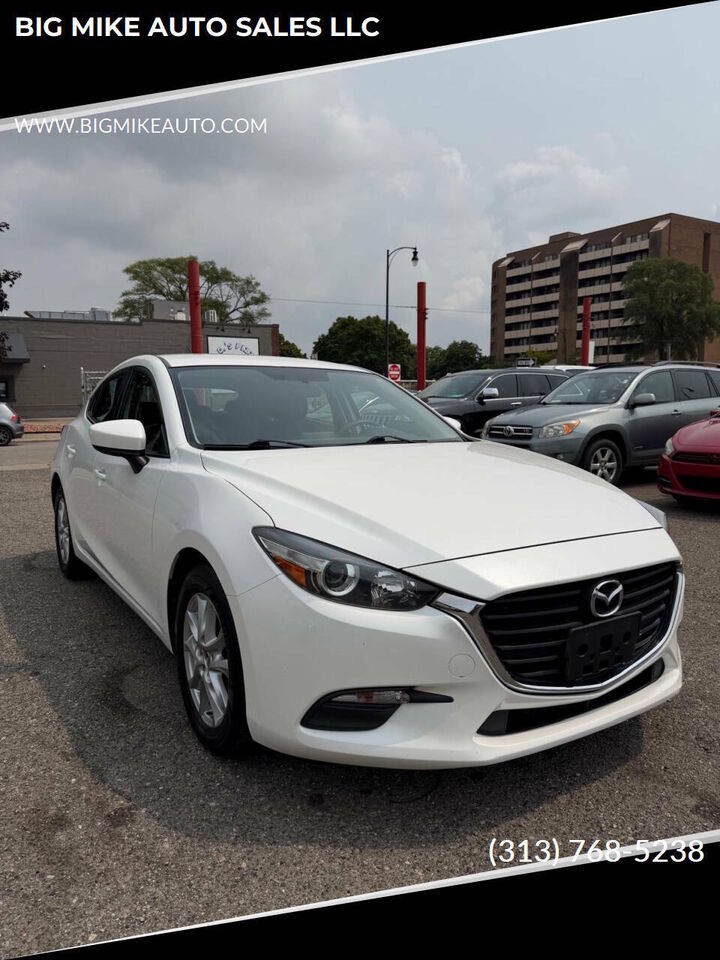 2017 MAZDA Mazda3
