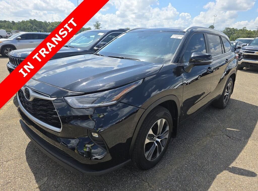 2023 TOYOTA Highlander