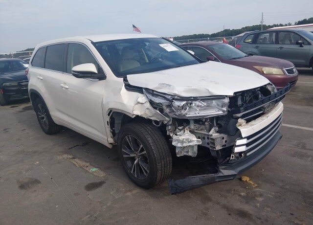 2017 TOYOTA Highlander