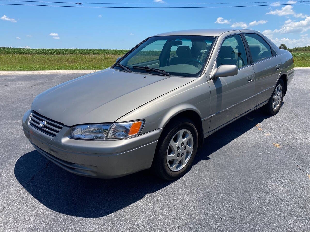 1999 TOYOTA Camry