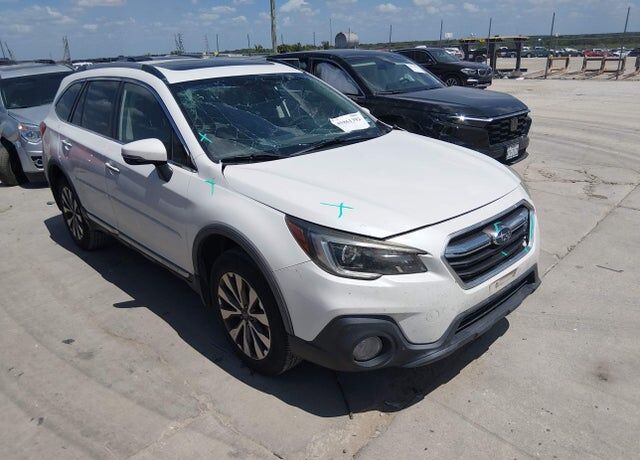 2018 SUBARU Outback