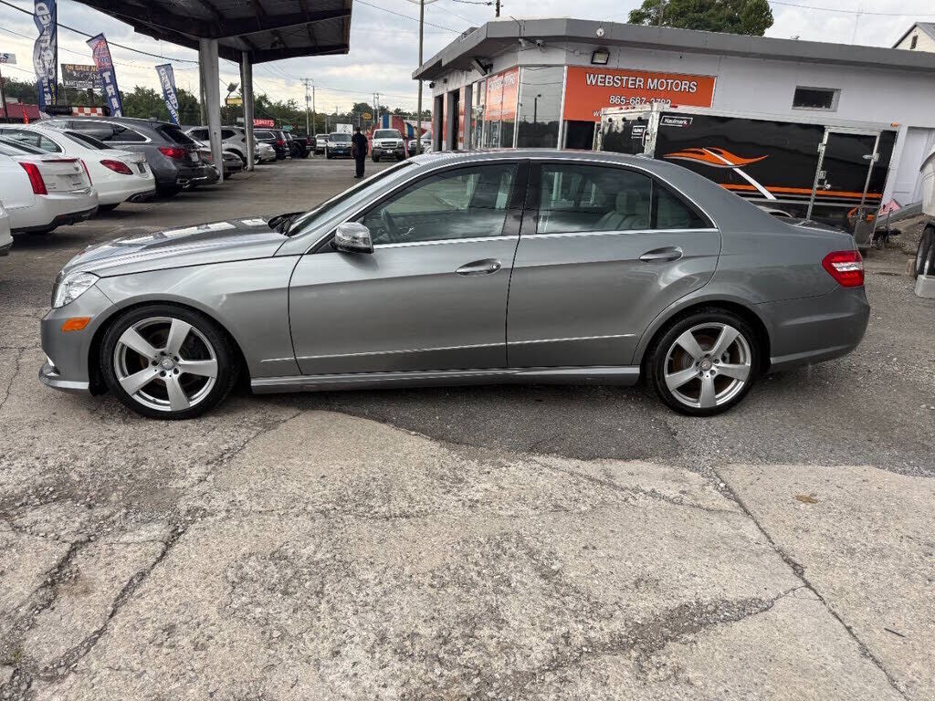 2011 MERCEDES-BENZ E-Class