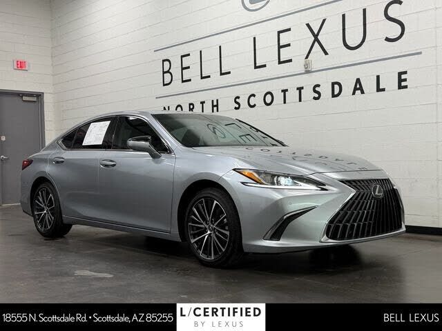 2024 LEXUS ES