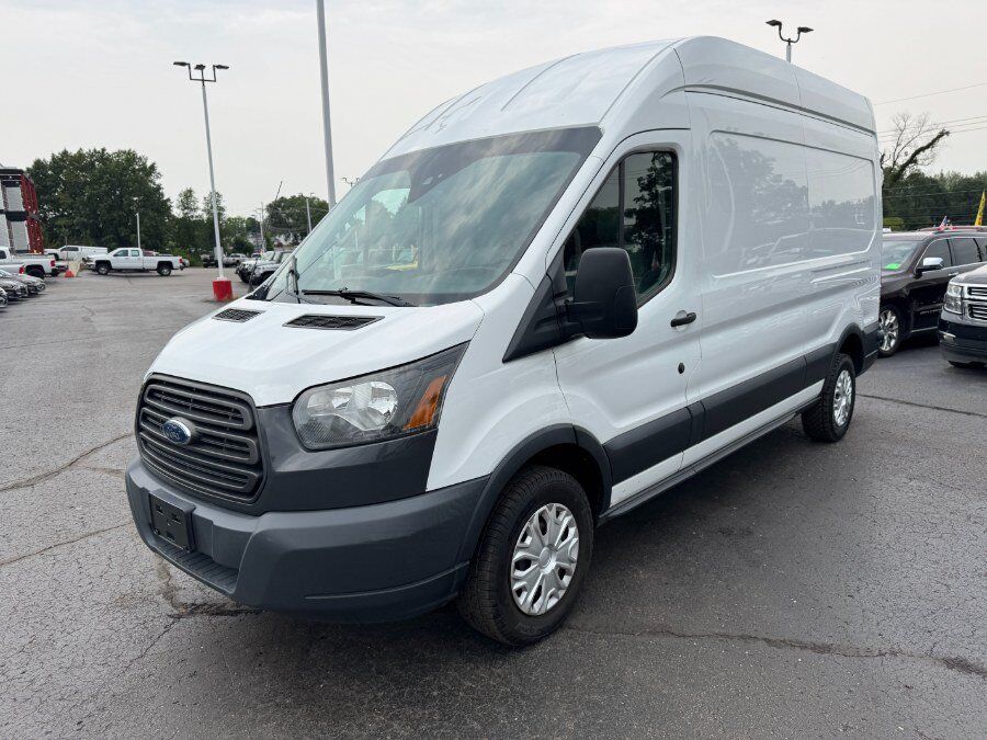 2017 FORD Transit
