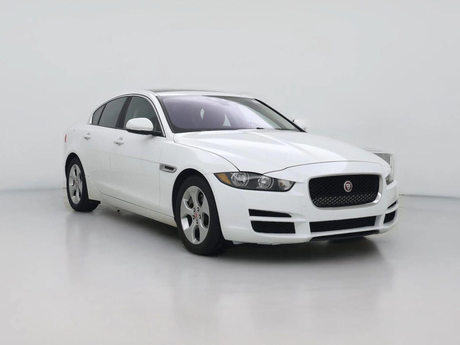 2017 JAGUAR XE
