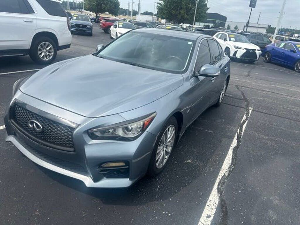 2016 INFINITI Q50