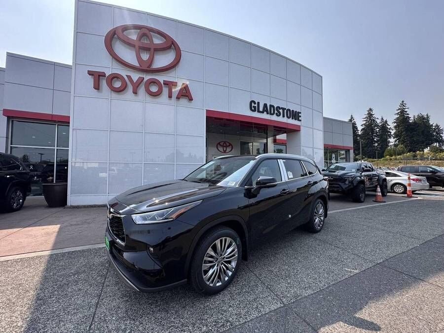2026 TOYOTA Highlander