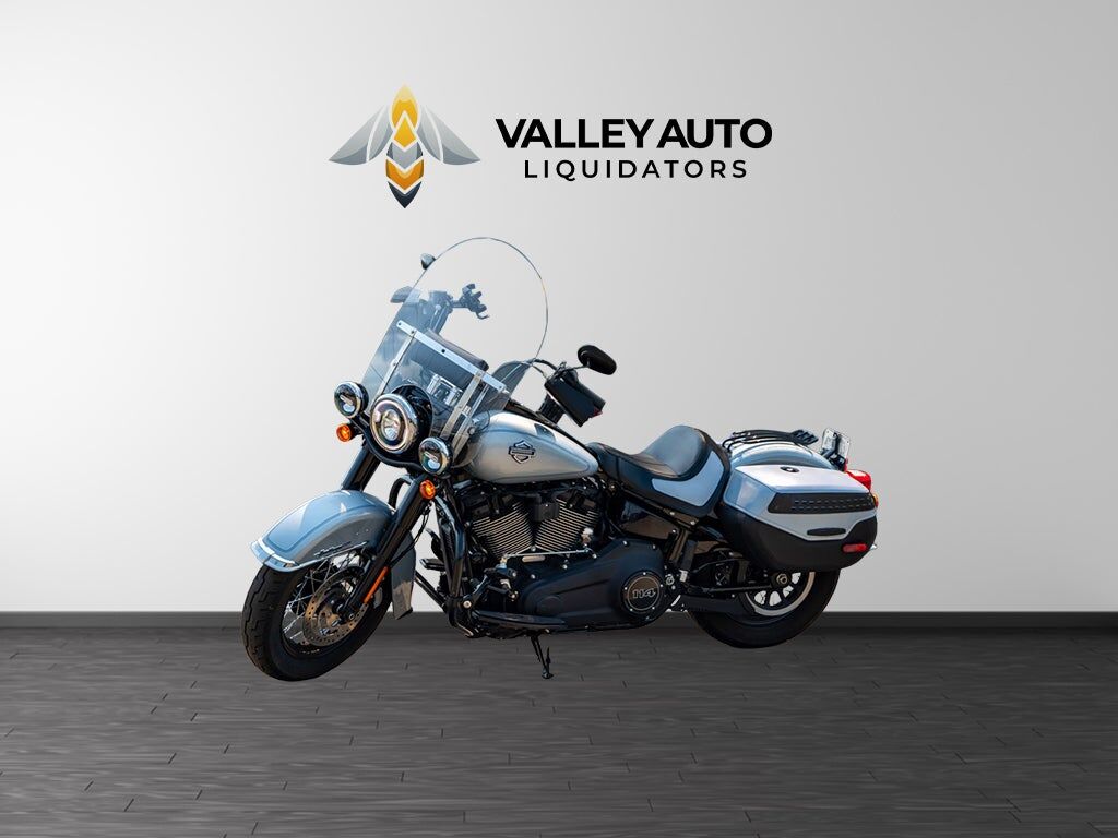2024 HARLEY DAVIDSON FLHCS / Heritage Classic 114
