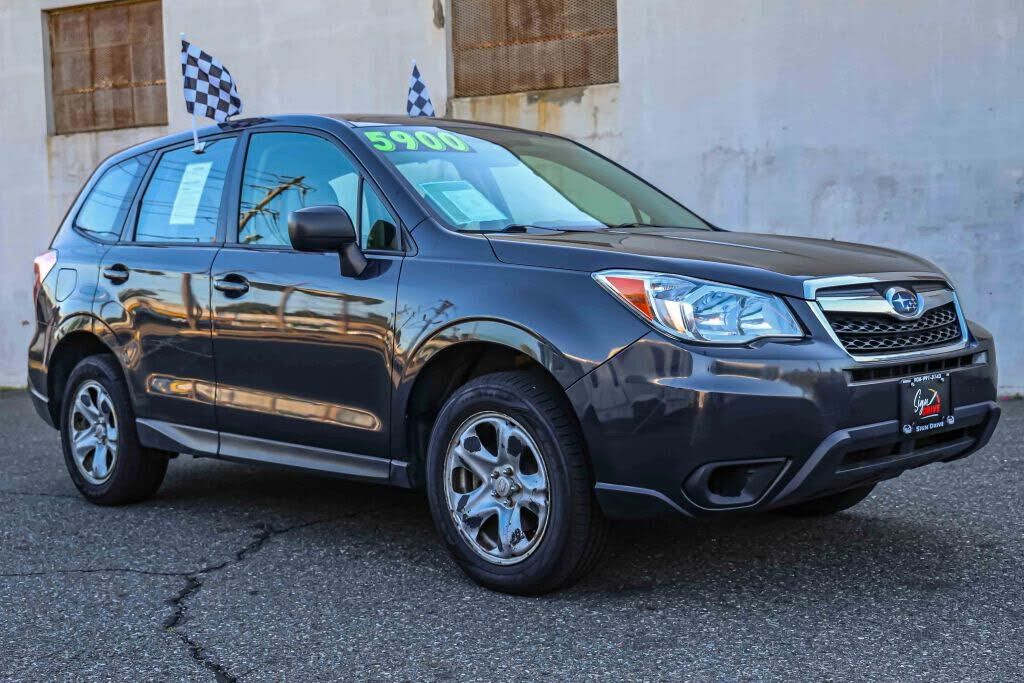 2016 SUBARU Forester