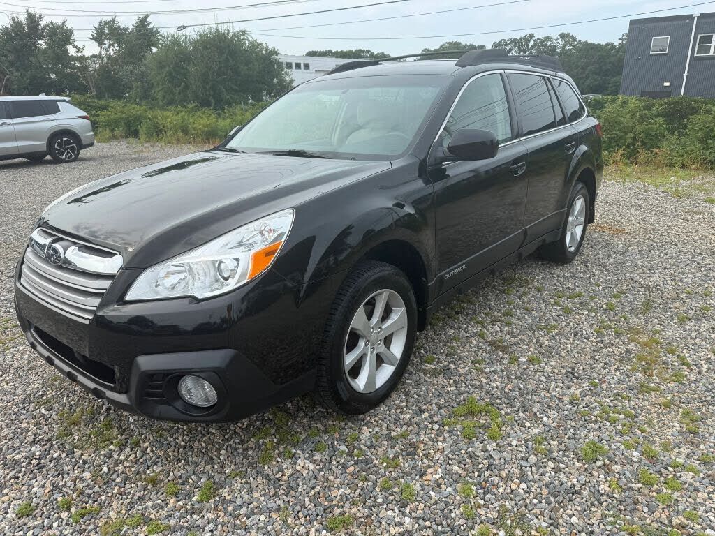 2014 SUBARU Outback