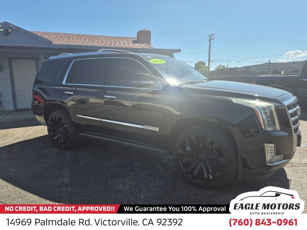 2017 CADILLAC Escalade