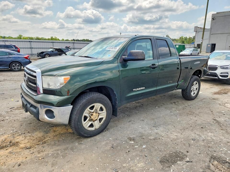 2011 TOYOTA Tundra