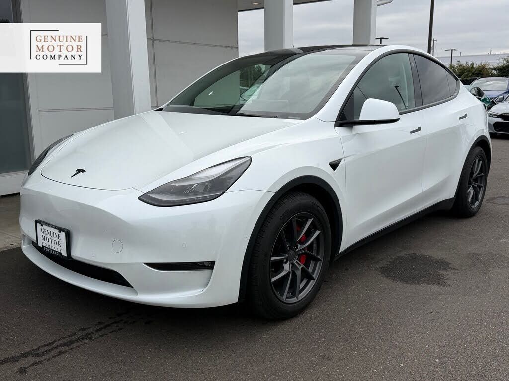 2022 TESLA Model Y